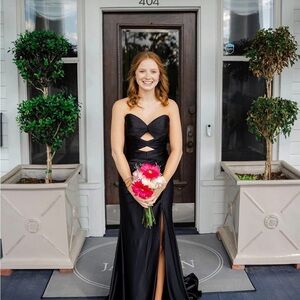 Sherri Hill Black Strapless Dress